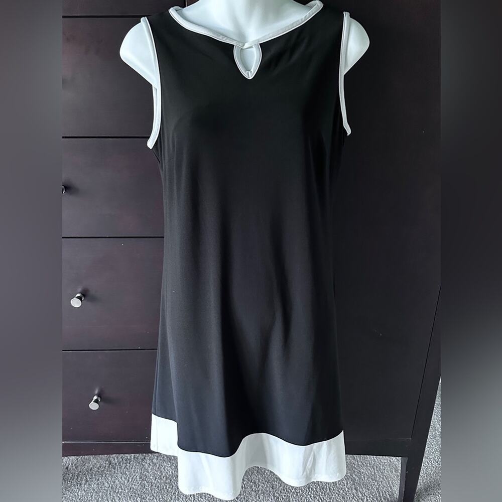 New York Clothing Company Black & White Sleeveless Shift Dress, Small, NWT